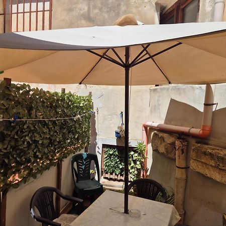 Apartment Trapani'S Heart Bagian luar foto