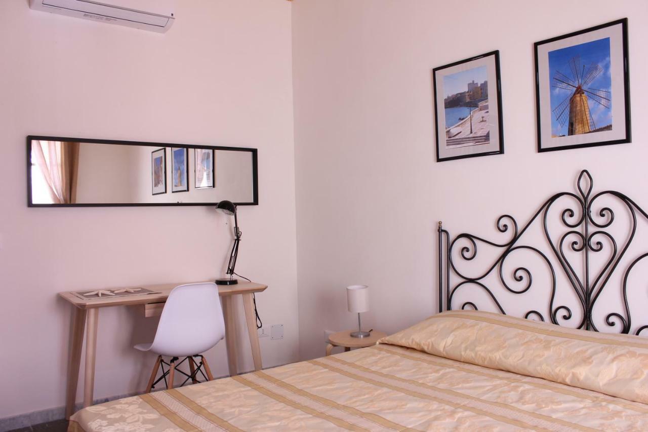 Apartment Trapani'S Heart Bagian luar foto